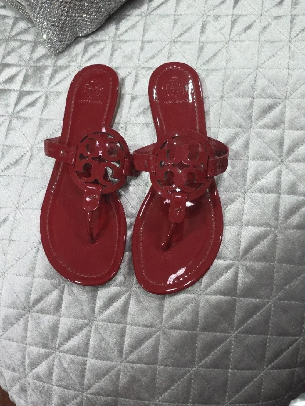 Tory Burch Red Patent Logo Thong Sandals - Round Cutout Emblem